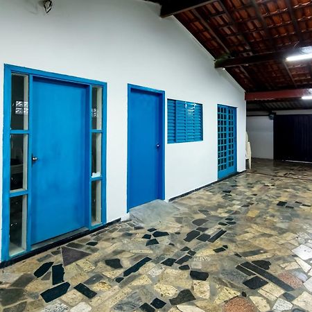 Pousada Roosevelt Quarto 04 - Pousada Central Prox Rodoviaria E Dist Industrial Hotel Uberlândia Kültér fotó